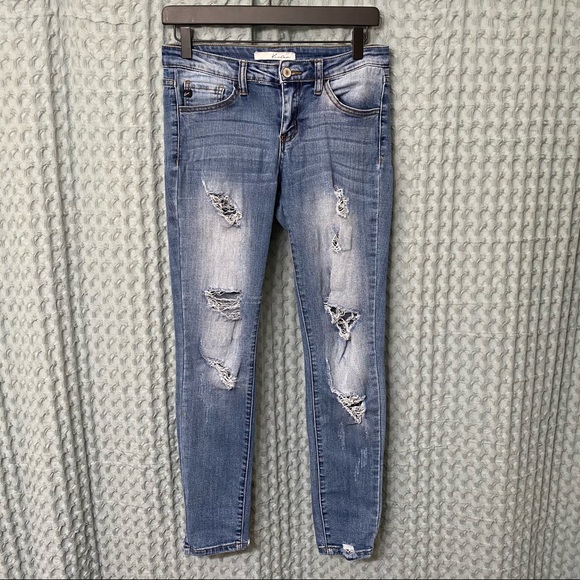 KanCan Denim - KanCan distressed jeans